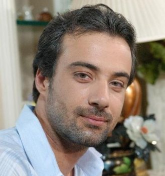 Devrim Nas Kimdir? – Kaç yaşında? – Memleketi Neresi