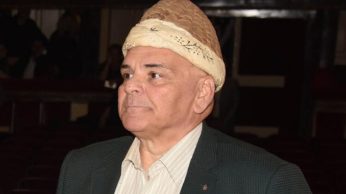 Rasim Öztekin Kimdir