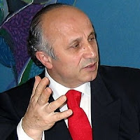 Yaşar Nuri Öztürk Yaşar Nuri Öztürk