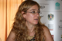 Ayfer Tunç