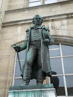 Nicolas Leblanc Nicolas Leblanc Heykeli
