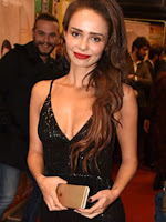 Pelin Sönmez Pelin Sönmez Kimdir Biyografi