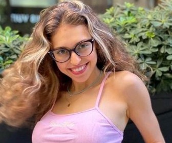 Betül Çakmak kimdir, Betül Çakmak kaç yaşında?