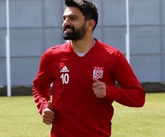 Muhammet Demir kimdir, Muhammet Demir kaç yaşında?