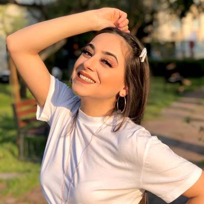 Asena Kızılarslan kimdir hayatı, kaç yaşında, boy kilo, sevgilisi, yaşı, makyajı, evi, youtube ve tik tok videoları