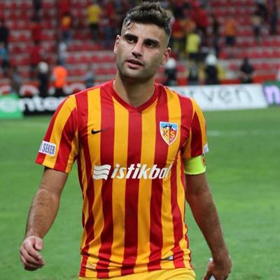 deniz-tc3bcrc3bcc3a7-kimdir-yac59fc4b1-boy-kilo Deniz Türüç kimdir yaşı boy kilo