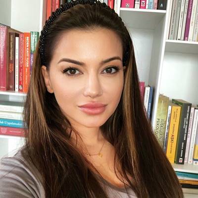 esra-ezmeci-biyografi esra ezmeci biyografi