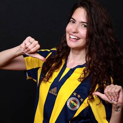 ezgi-c59eenler-fenerbahc3a7e