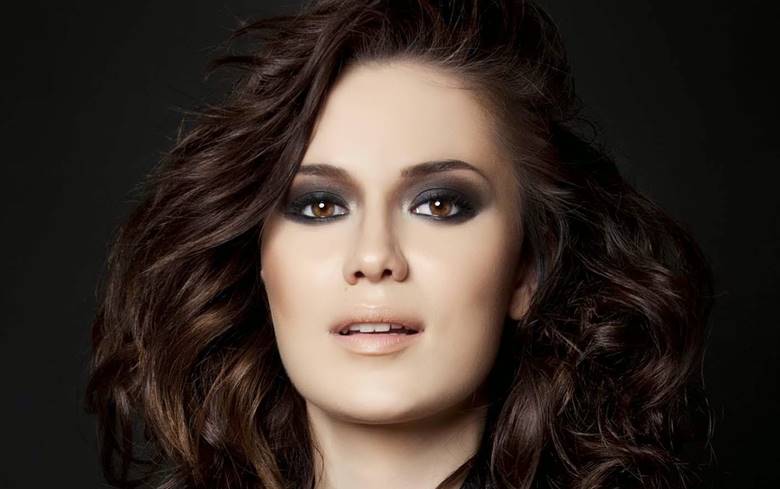 fahriye-evcen-3