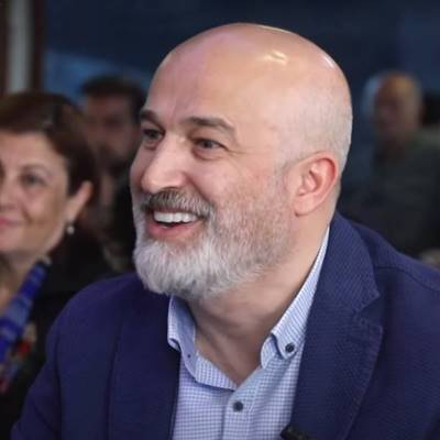 halil-necipoc49flu-kac3a7-c3a7ocuc49fu-var-oc49flu-ailesi-kiminle-evli-ve-karc4b1sc4b1-ec59fi-kim Halil Necipoğlu kaç çocuğu var, oğlu, ailesi, kiminle evli ve karısı, eşi kim